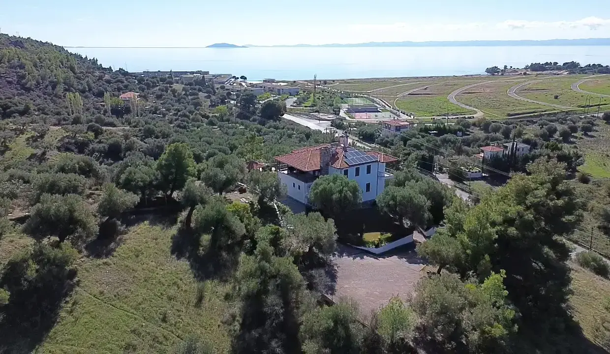 2025-10-30-12-09-19-810