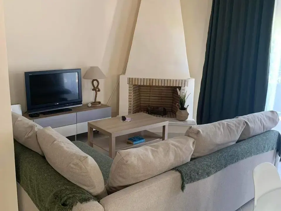 87d0ce9a-0599-4ff7-b61d-339112e8f014