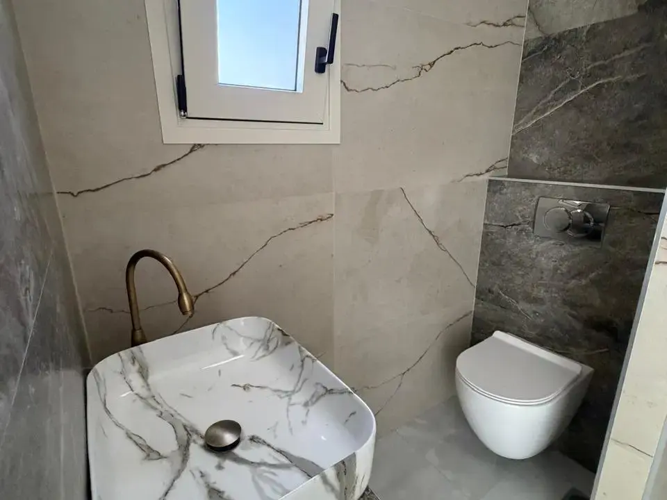 325514bb-f4e8-4ffa-a3d8-a14483f88bcd