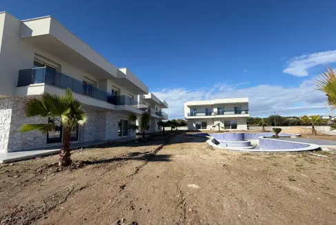 388bf2db 51d5 4182 b60d 68be6550dbeb 2