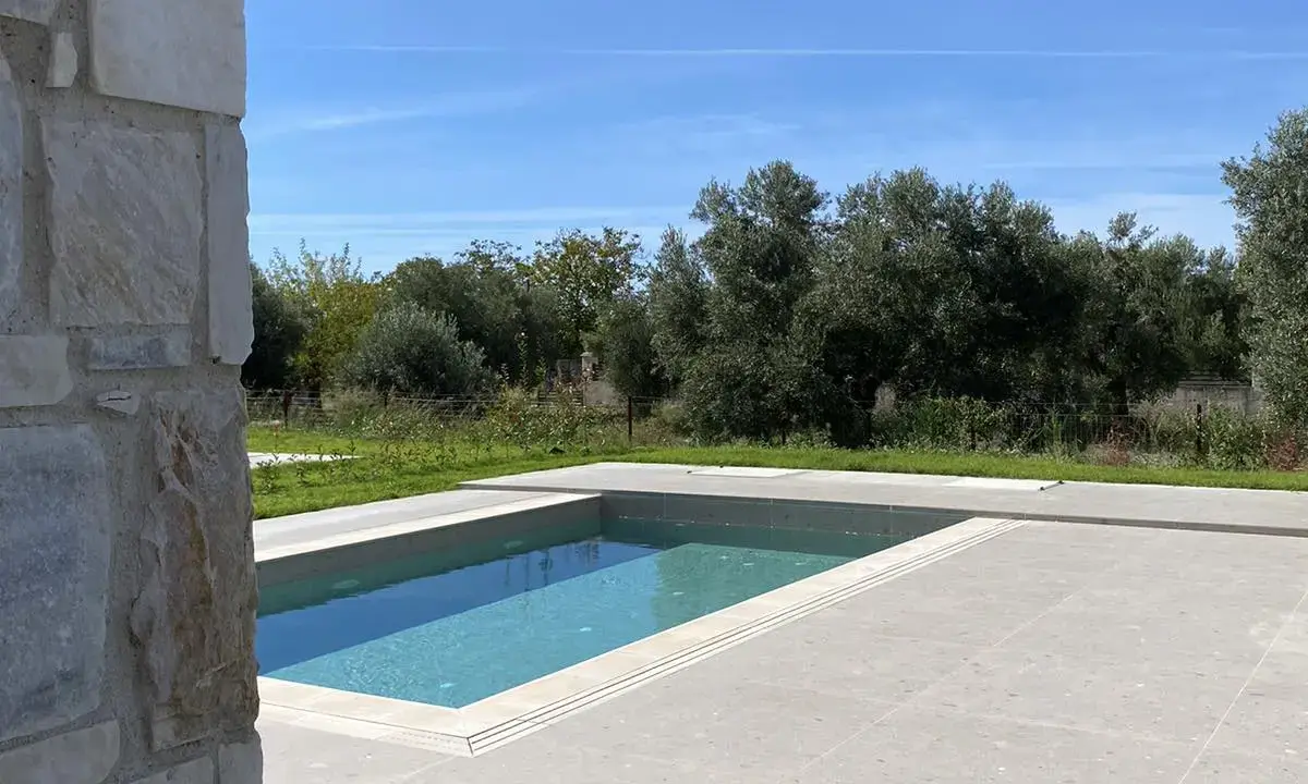 61f655d1-4753-4bd2-977a-395a66f7b9a0