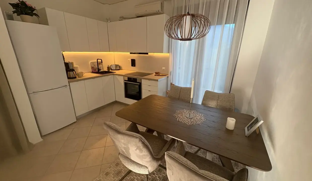 bd6cb007-1ea5-4ad3-826d-5d9c4d26b1a5