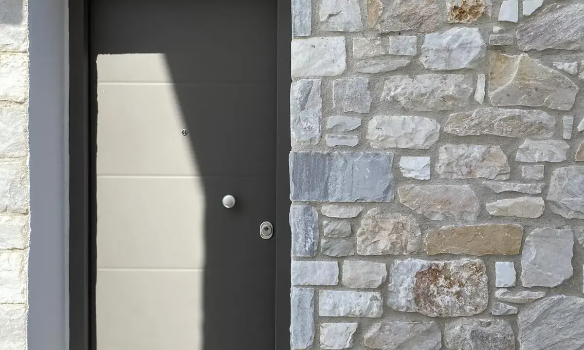 c7b96d65-8133-46a6-ac46-fc30221158d1