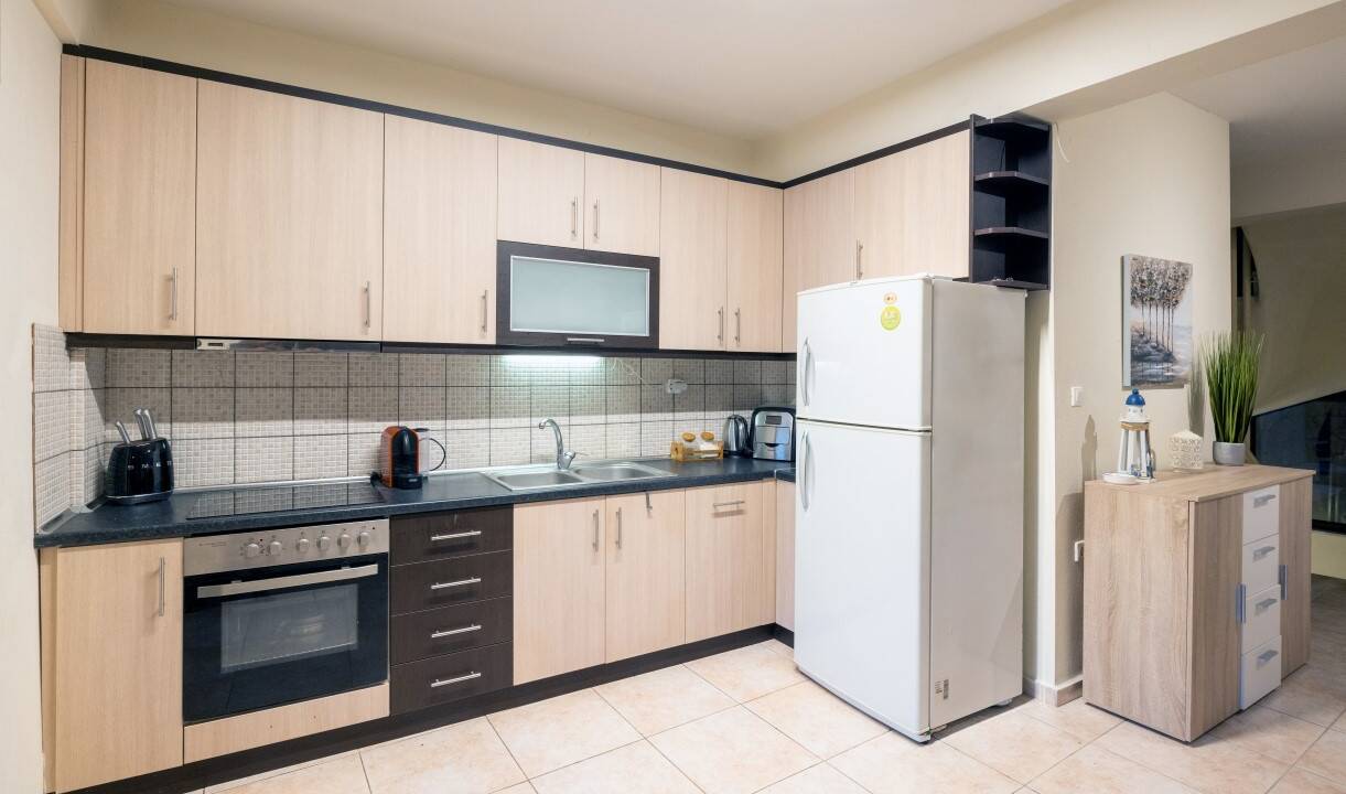 11ea9506-60b7-47ba-a6b9-7dd5eda201ff