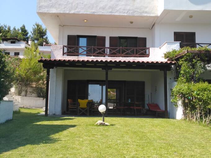 1d0e6033 d246 461b 8c7c 1502e255f574