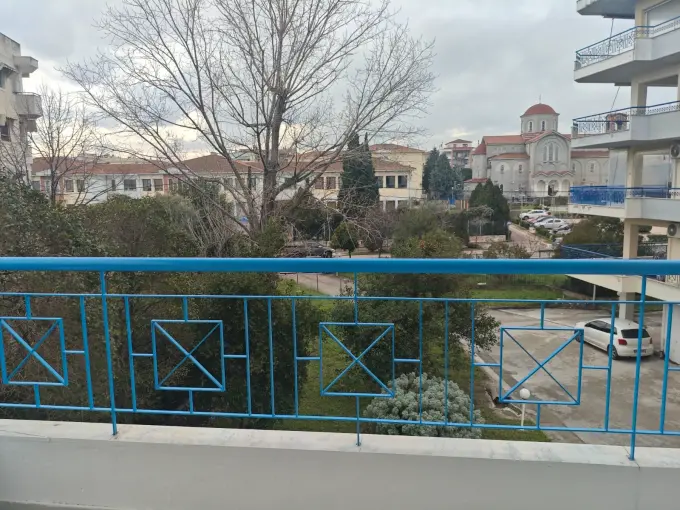 344043187 1600x1200.jpg