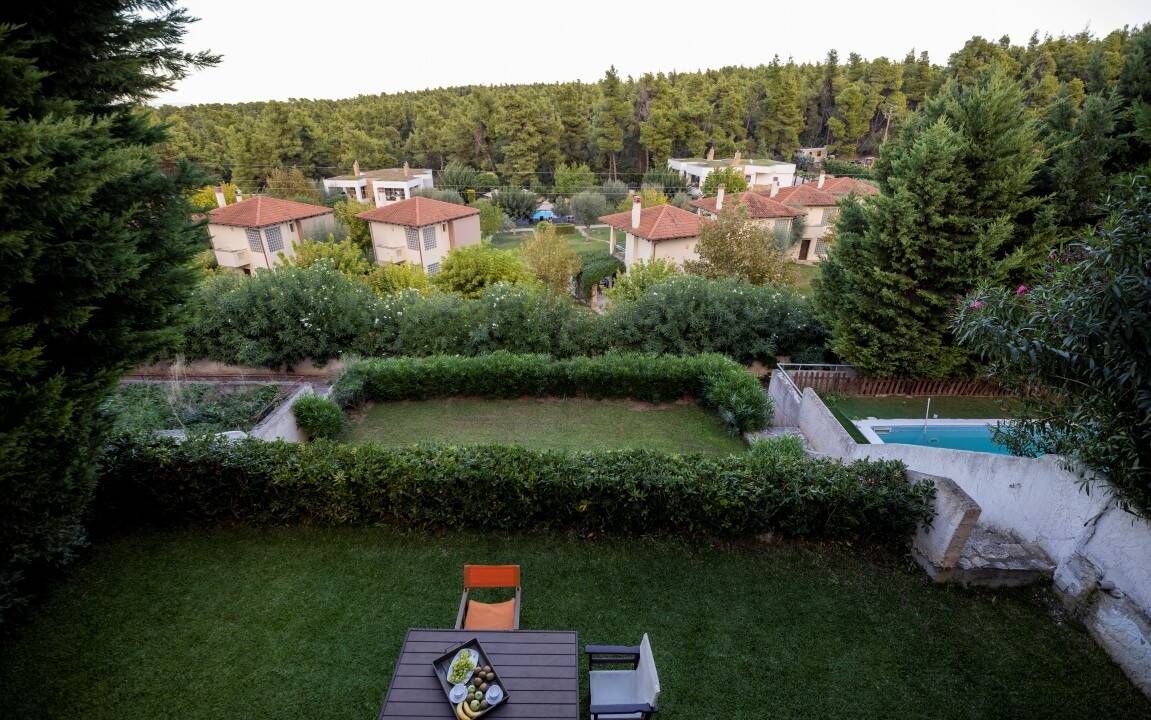 5e040352-555a-4834-ae56-7591fb656d88