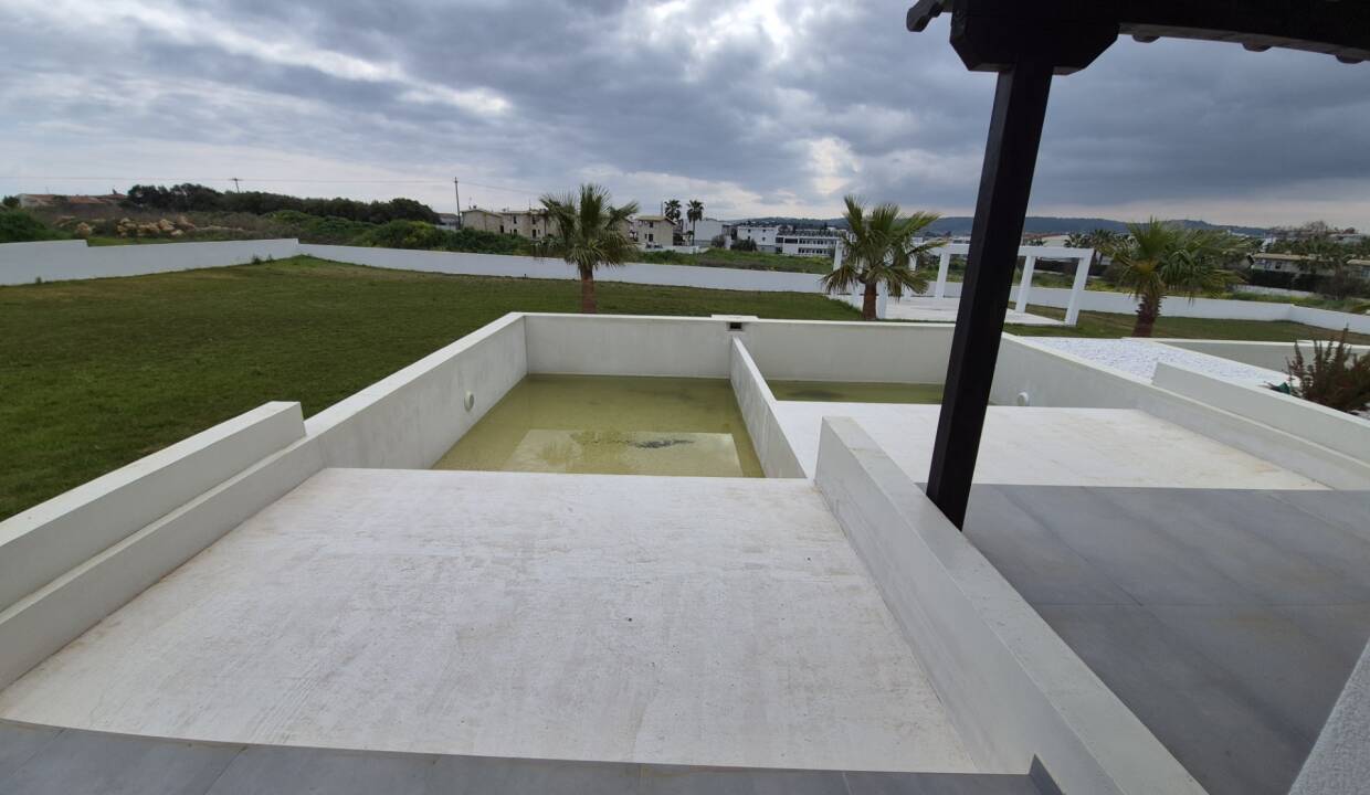 8053f0cd-2fc6-4bea-8032-2fbc1e86e2f4