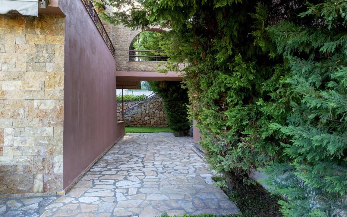 994d2bd4-0a5f-460c-bcbe-27bdc4a4d05c