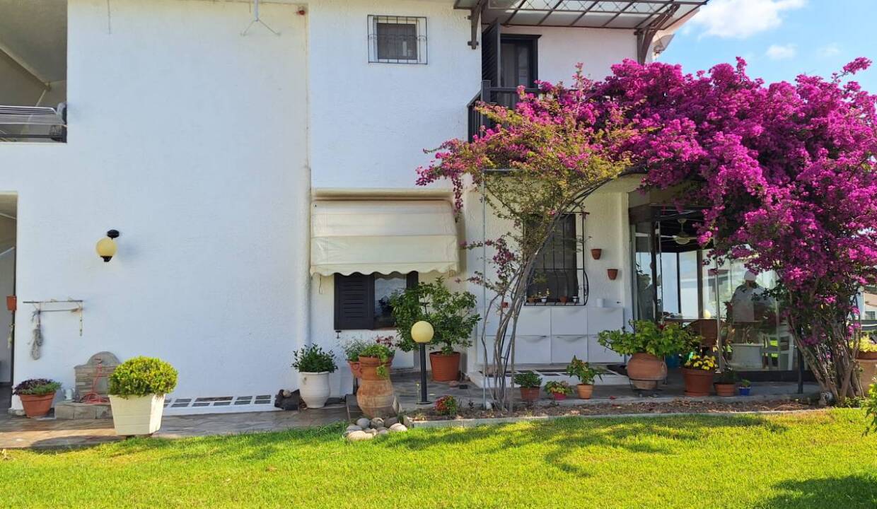 9de85fa9-efdd-47b3-8e49-9ea2321476c5